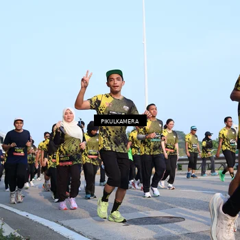 Runner Photo 6313456