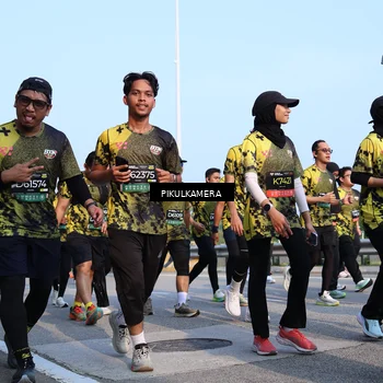 Runner Photo 6313593