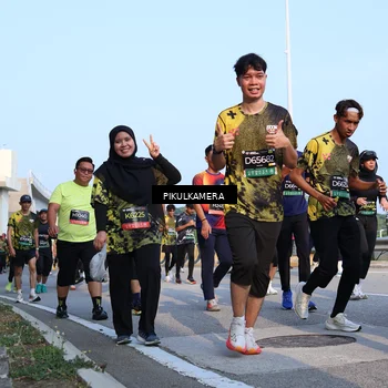 Runner Photo 6313615