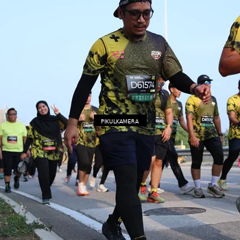 Runner Photo 6313616