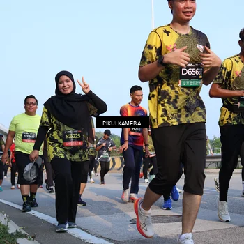 Runner Photo 6313665
