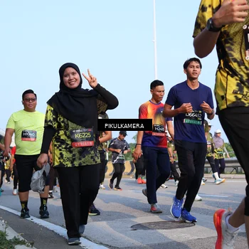 Runner Photo 6313676