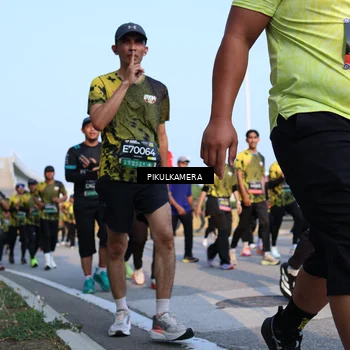 Runner Photo 6313749