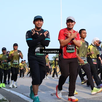 Runner Photo 6313822