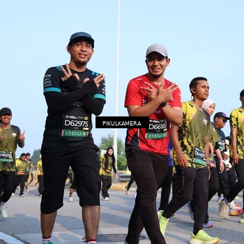 Runner Photo 6313828