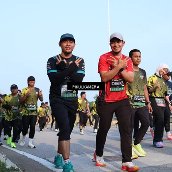 Runner Photo 6313837