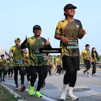 Runner Photo 6313895