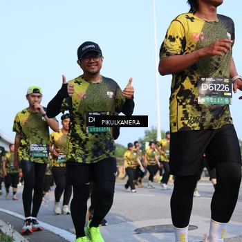 Runner Photo 6313918
