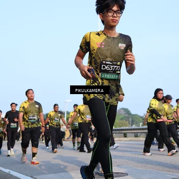 Runner Photo 6314048