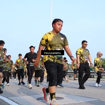 Runner Photo 6314110