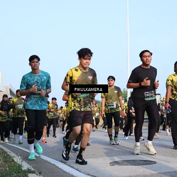 Runner Photo 6314114