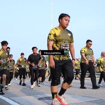 Runner Photo 6314118