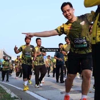 Runner Photo 6314381