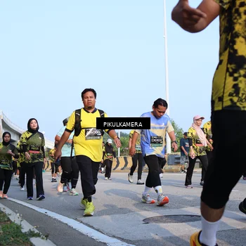 Runner Photo 6314460