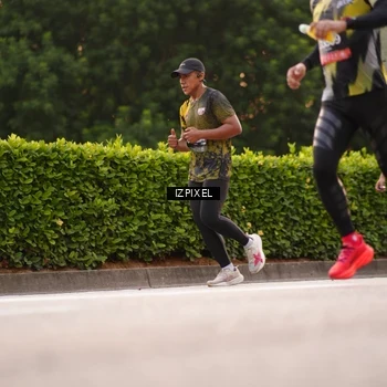 Runner Photo 6314744