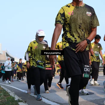 Runner Photo 6315030
