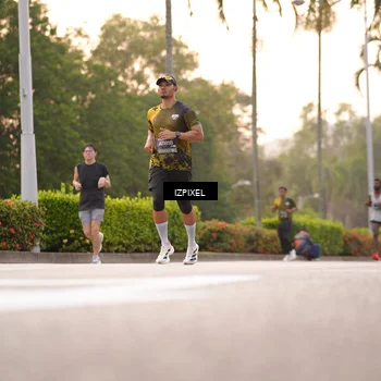 Runner Photo 6315379