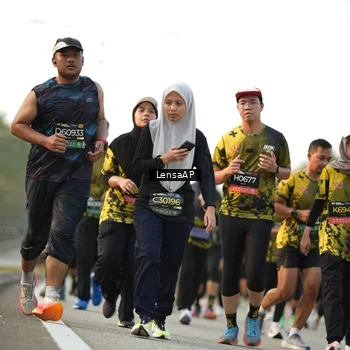 Runner Photo 6315399