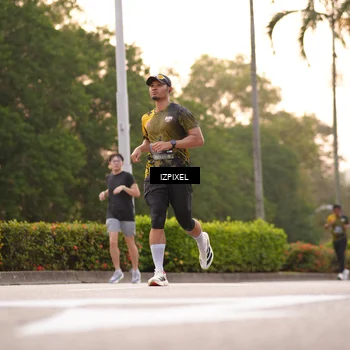 Runner Photo 6315400