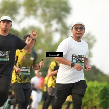 Runner Photo 6315592