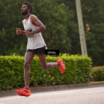 Runner Photo 6315610