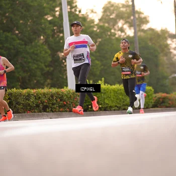 Runner Photo 6315636