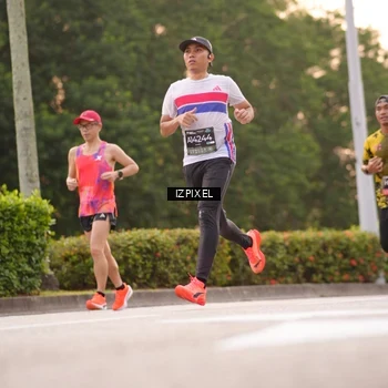 Runner Photo 6315761