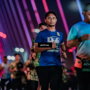 Runner Photo 6315874