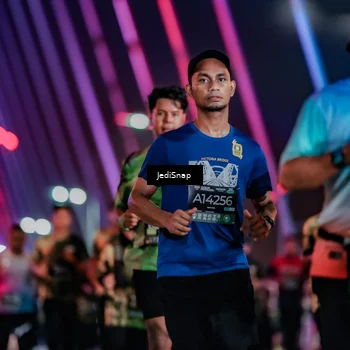 Runner Photo 6315914