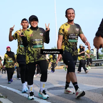 Runner Photo 6316062