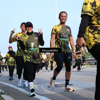 Runner Photo 6316121