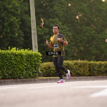 Runner Photo 6316292