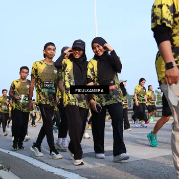 Runner Photo 6316310