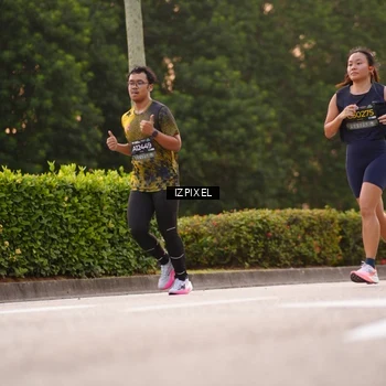 Runner Photo 6316339