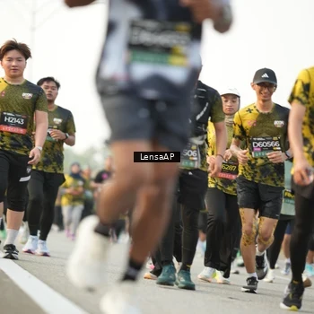 Runner Photo 6316345