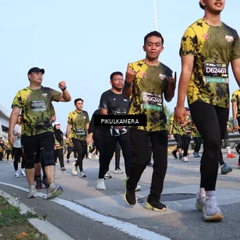 Runner Photo 6316385