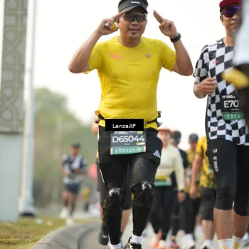 Runner Photo 6316425