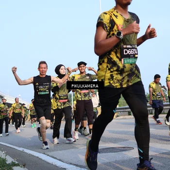 Runner Photo 6316671