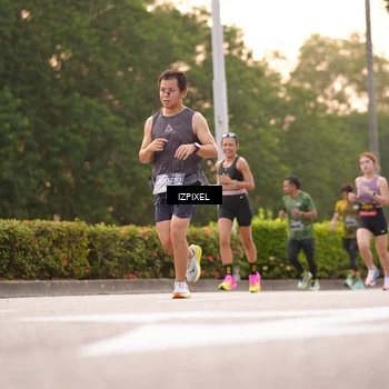 Runner Photo 6316871