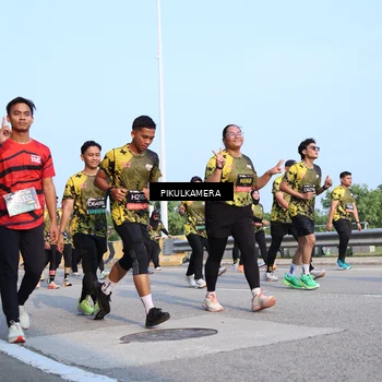 Runner Photo 6316900