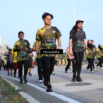 Runner Photo 6317040