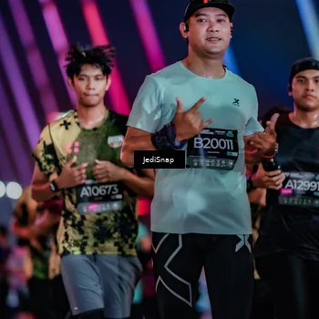 Runner Photo 6317043