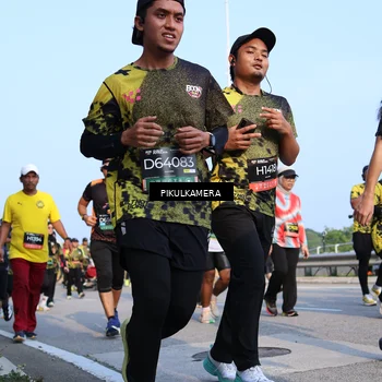 Runner Photo 6317058