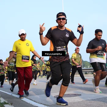 Runner Photo 6317095