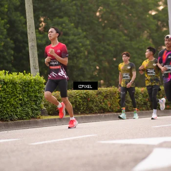 Runner Photo 6317117