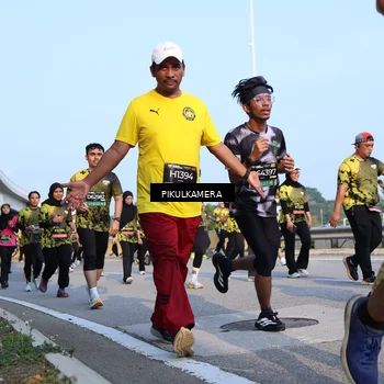 Runner Photo 6317123