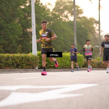 Runner Photo 6317183
