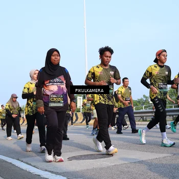 Runner Photo 6317316