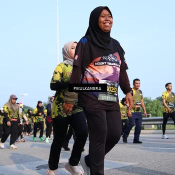 Runner Photo 6317343