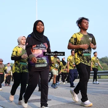 Runner Photo 6317351